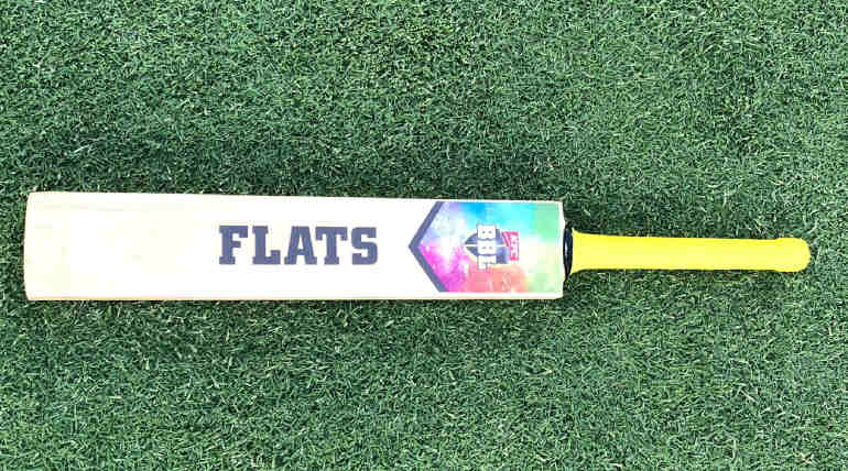 Bat Flip Replaces Coin Toss for the First Time in Cricket History, Hayden Flips it in Big Bash League