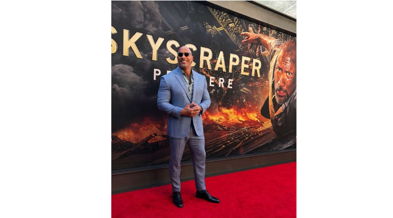 Skyscraper Huge Opening In China; Dwayne Johnson Emotionally Thanks Fans