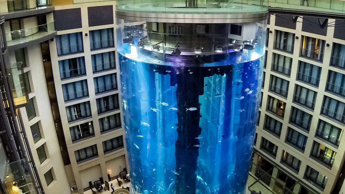 Berlin Giant AquaDom